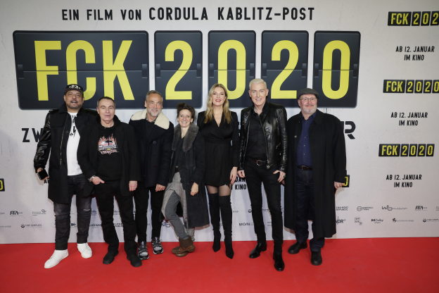 Kinofinder - FCK 2020 - Zweieinhalb Jahre mit Scooter ab 12.01